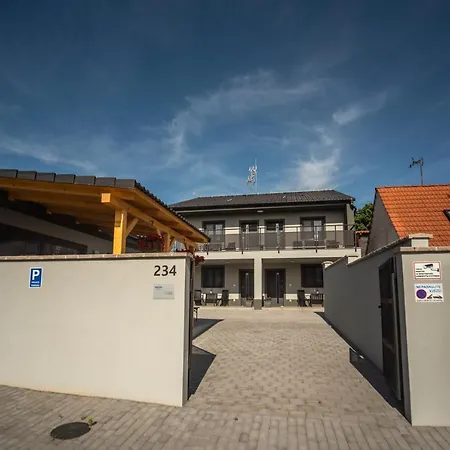 U Vadovicu 3* Šatov